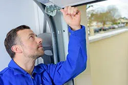 State Garage Door Repair Service Milwaukee, WI 262-314-4476